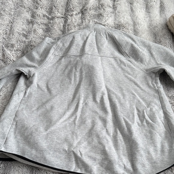 GAP Gray Hooded Sweatshirt - Picture 5 of 5